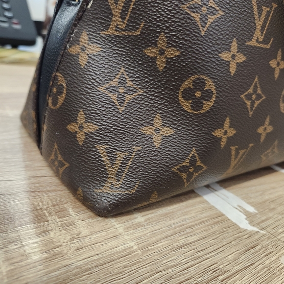 Louis Vuitton Alma B'N'B - Picture 4 of 15